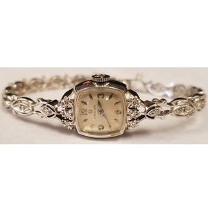 Ladies Vintage 14K White Gold Omega Wrist Watch